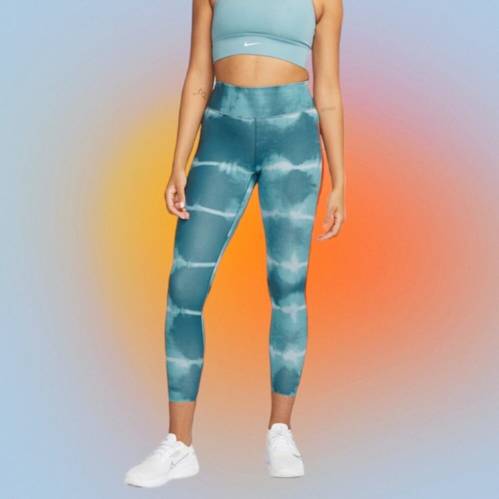 NIKE LUXE Women’s Small Mid Rise Leggings